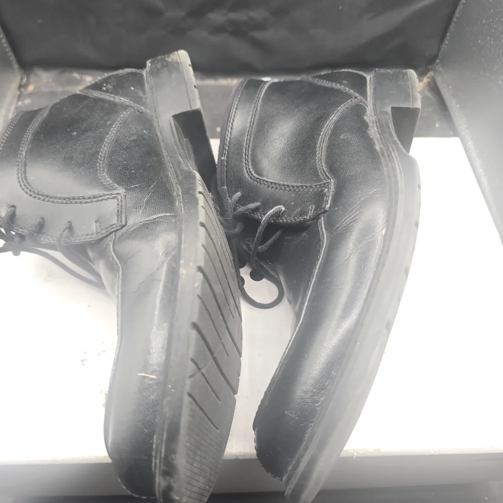 Bostonian Black Leather Boots‎
